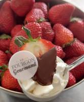 Notre zone d'activité pour ce service trouver un food truck avec pavlova et vacherin pour événements spéciaux avec desserts raffinés et animation culinaire pour vos invités